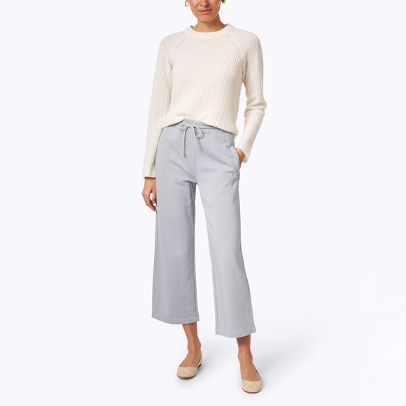 VINCE | Crew-Neck Sweater | Sz XS - Picture 2 of 4